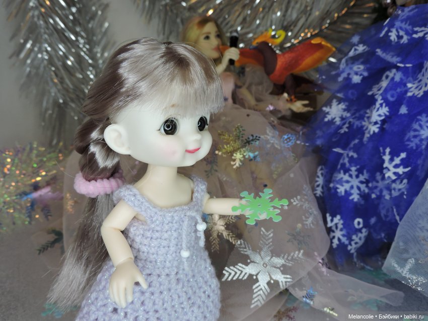 В ожидании праздника. "Снежинка"
