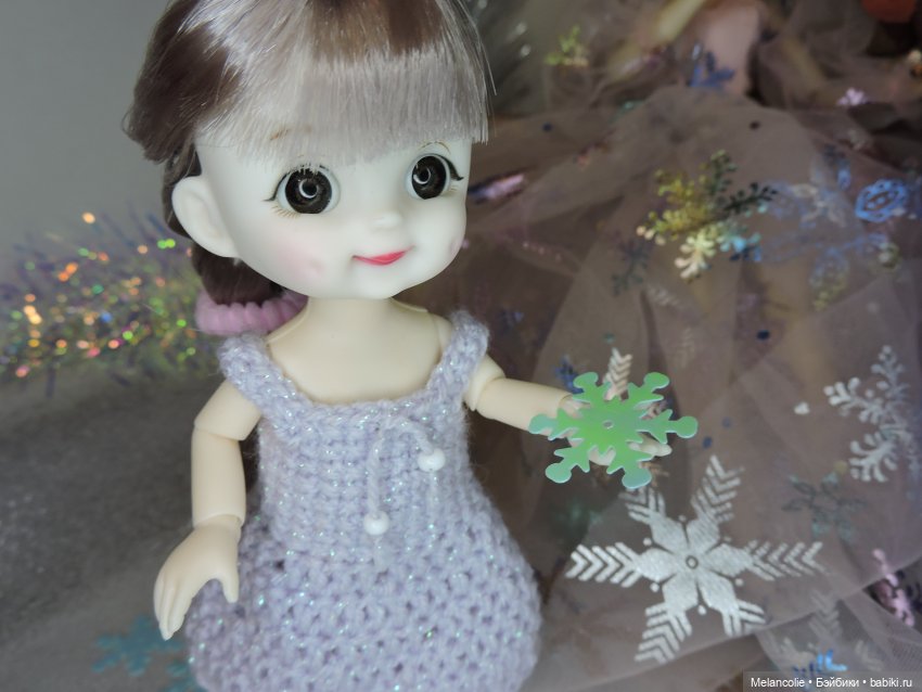 В ожидании праздника. "Снежинка"