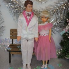 В ожидании праздника. Он и она