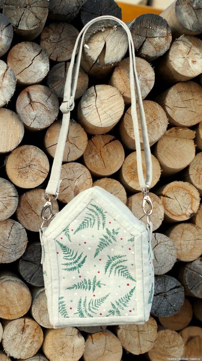 Домик не простой! А переносной! Что будет, если хочется носить куколку с комфортом