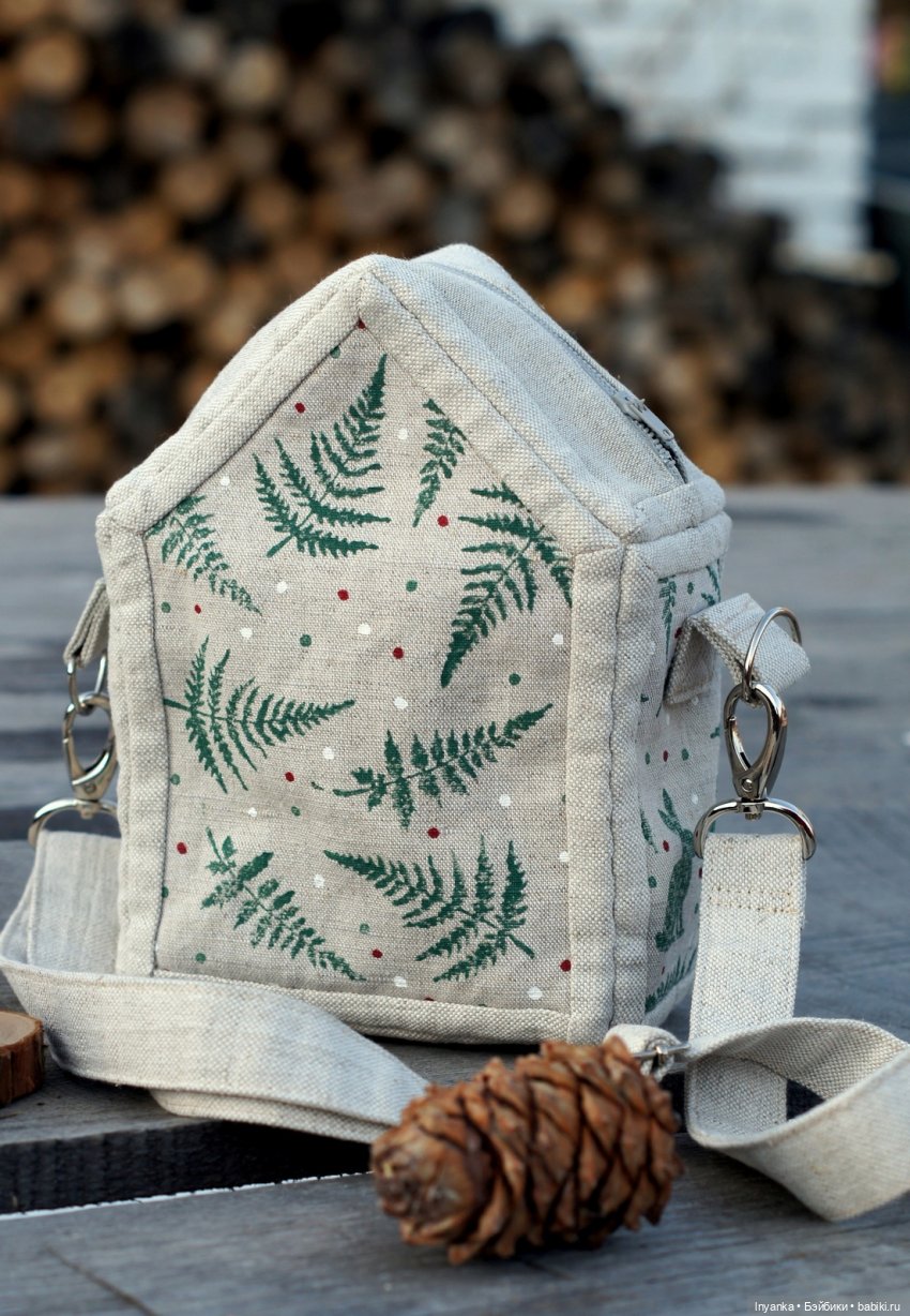 Домик не простой! А переносной! Что будет, если хочется носить куколку с комфортом