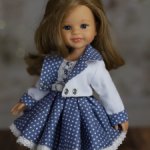 Комплект для куклы Paola Reina - белый жакет и синее платье в белый горошек