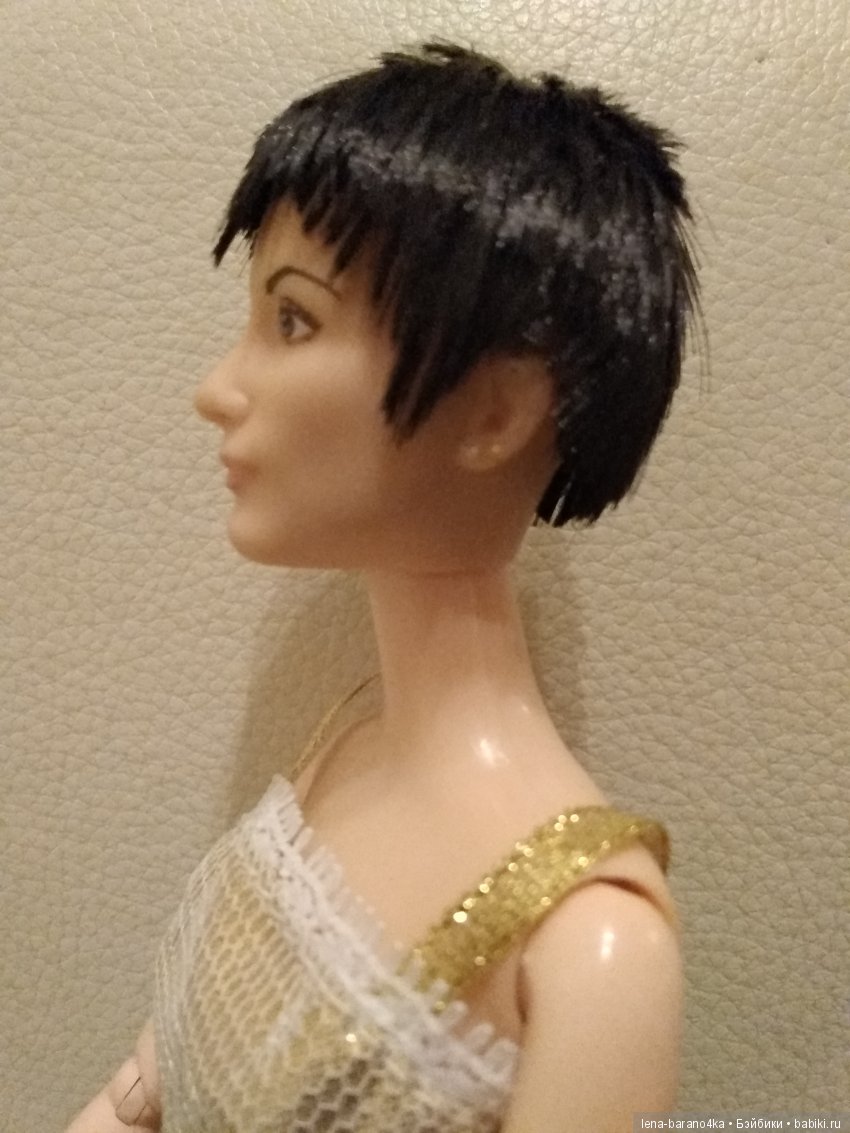 первый парик