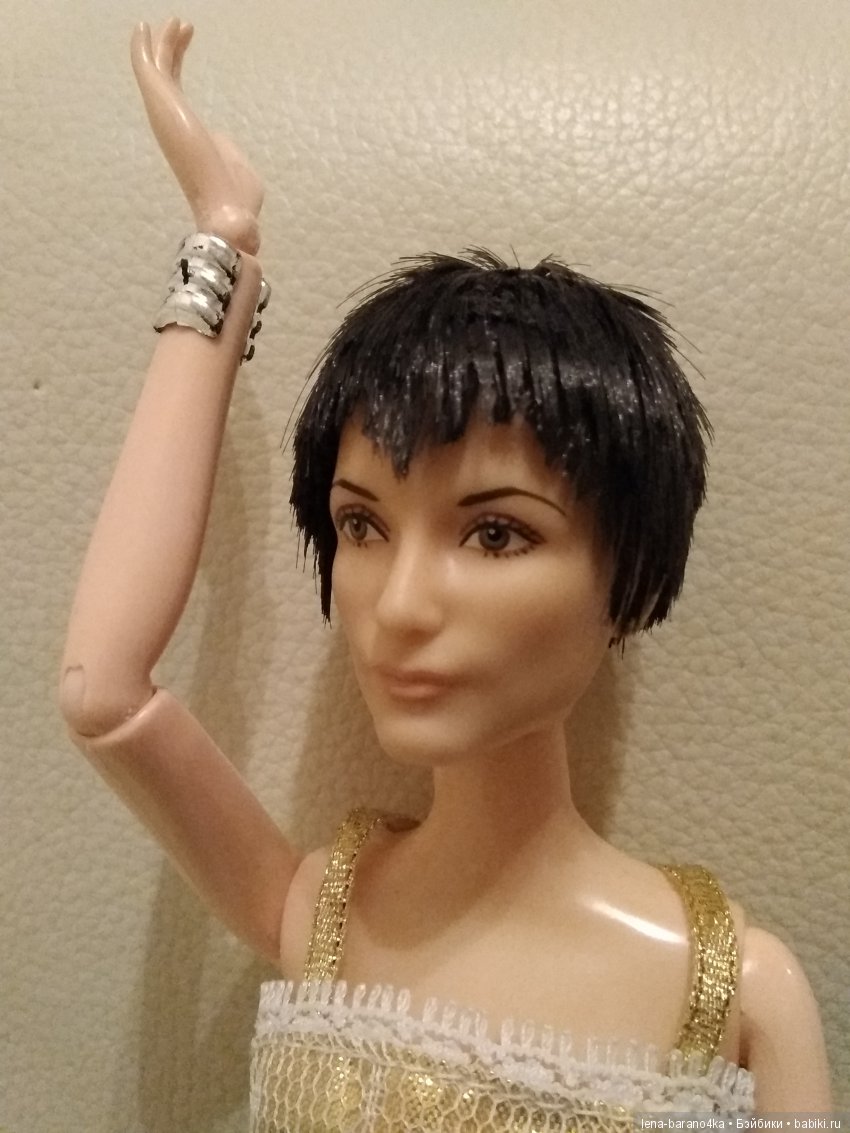 первый парик