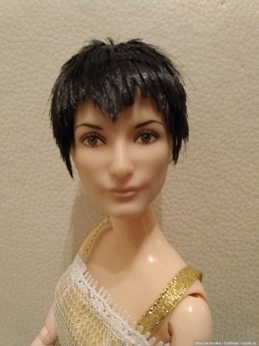 первый парик