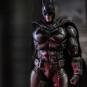 Play Arts Kai Batman: Arkham Origins