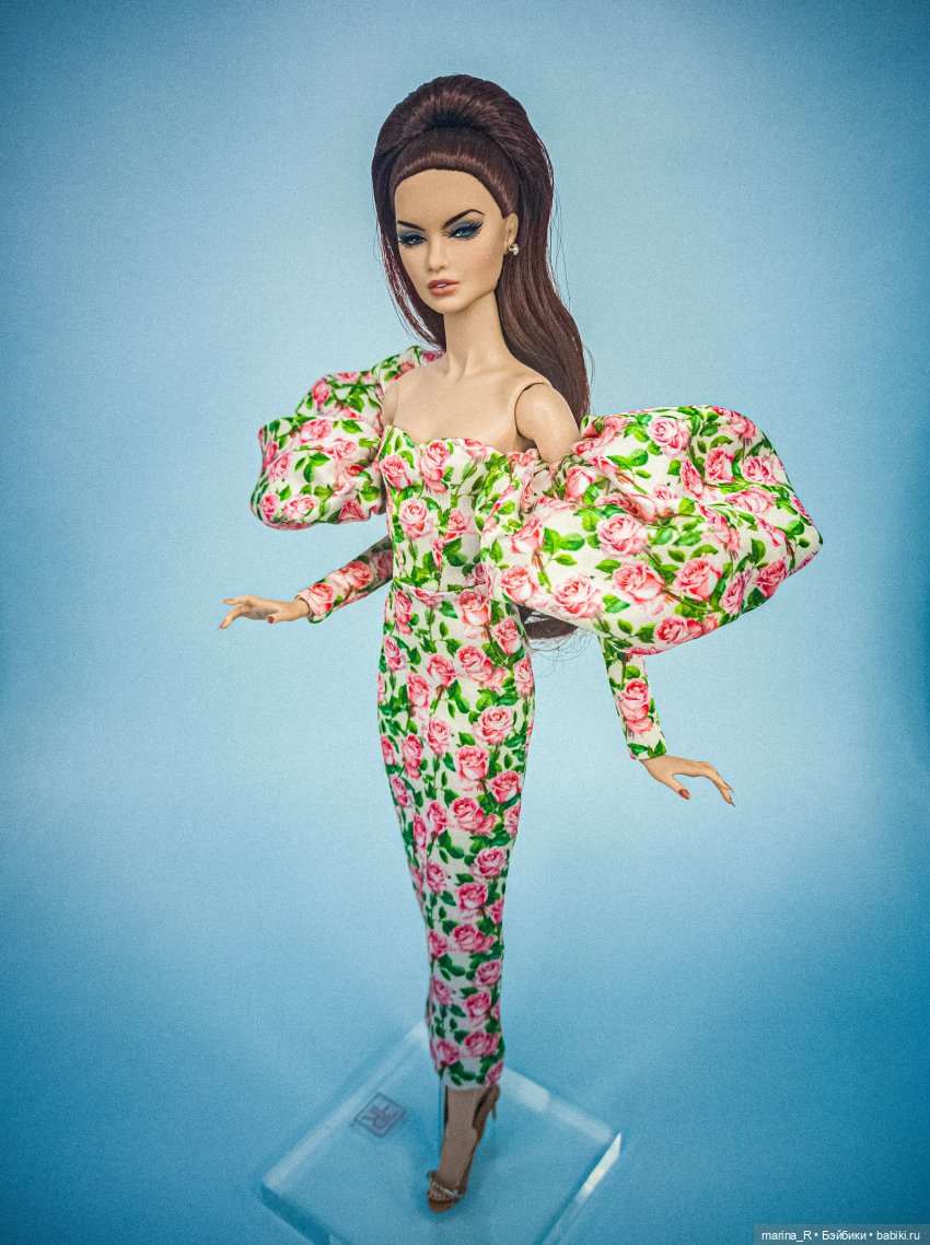 Integrity Toys NuFace платье с розами