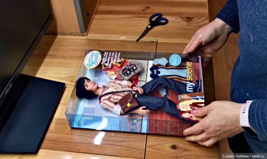 My Scene. Гости из прошлого 1. Ривер