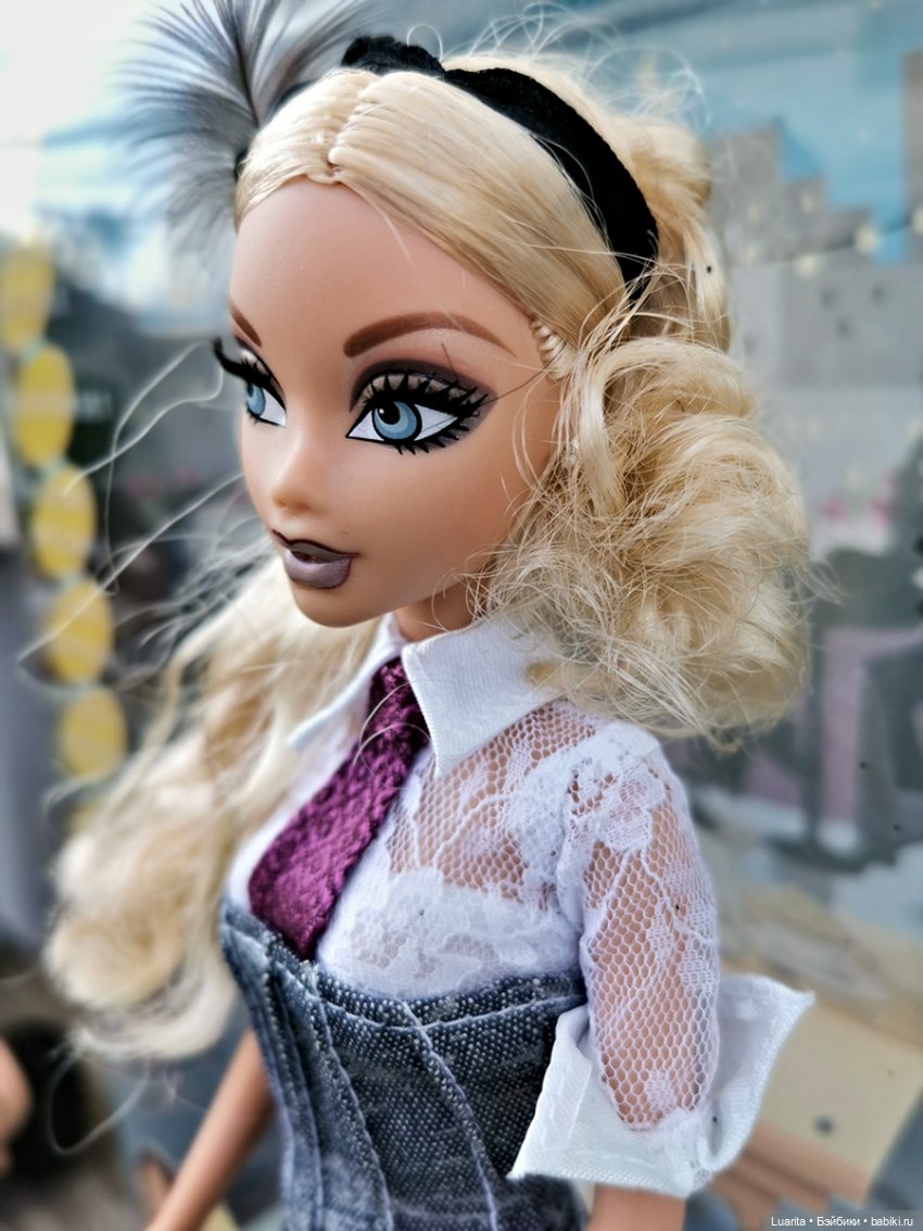 My Scene. Гости из прошлого 2. Ривер и Барби (фото 6)