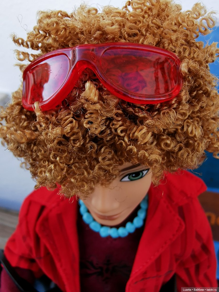 My Scene. Гости из прошлого 3. Брайн