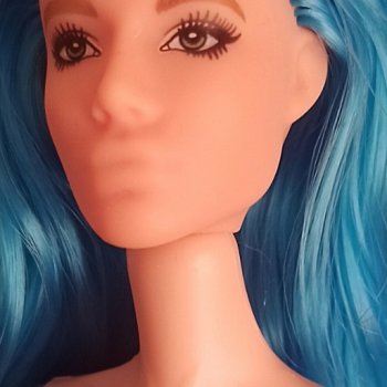 Вопрос: не держится голова на теле. Решено (наверное)))