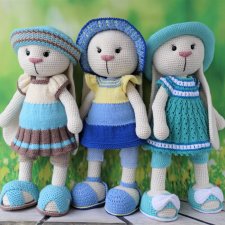 Тройняшки переоделись, ждем лета