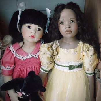 Мулатка Darya и японочка Tian Yu от H.Gunzel