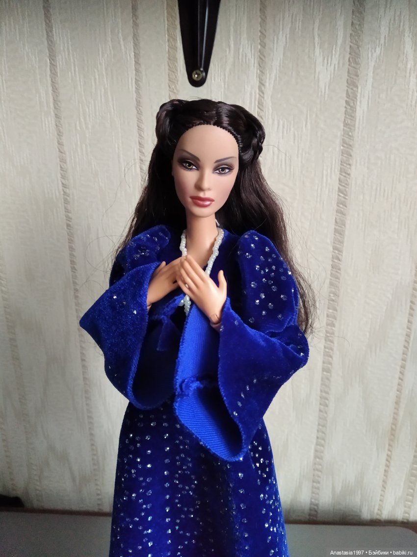 Персонажи 1 сезона — Домашние коллекции кукол: фото собраний