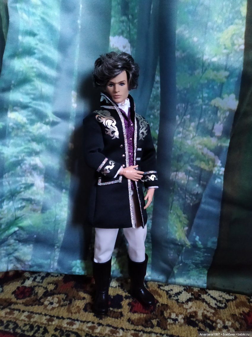 Новичок Адонис и парни фирмы IT