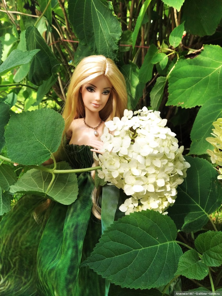 Девушки на прекрасном молде Макки