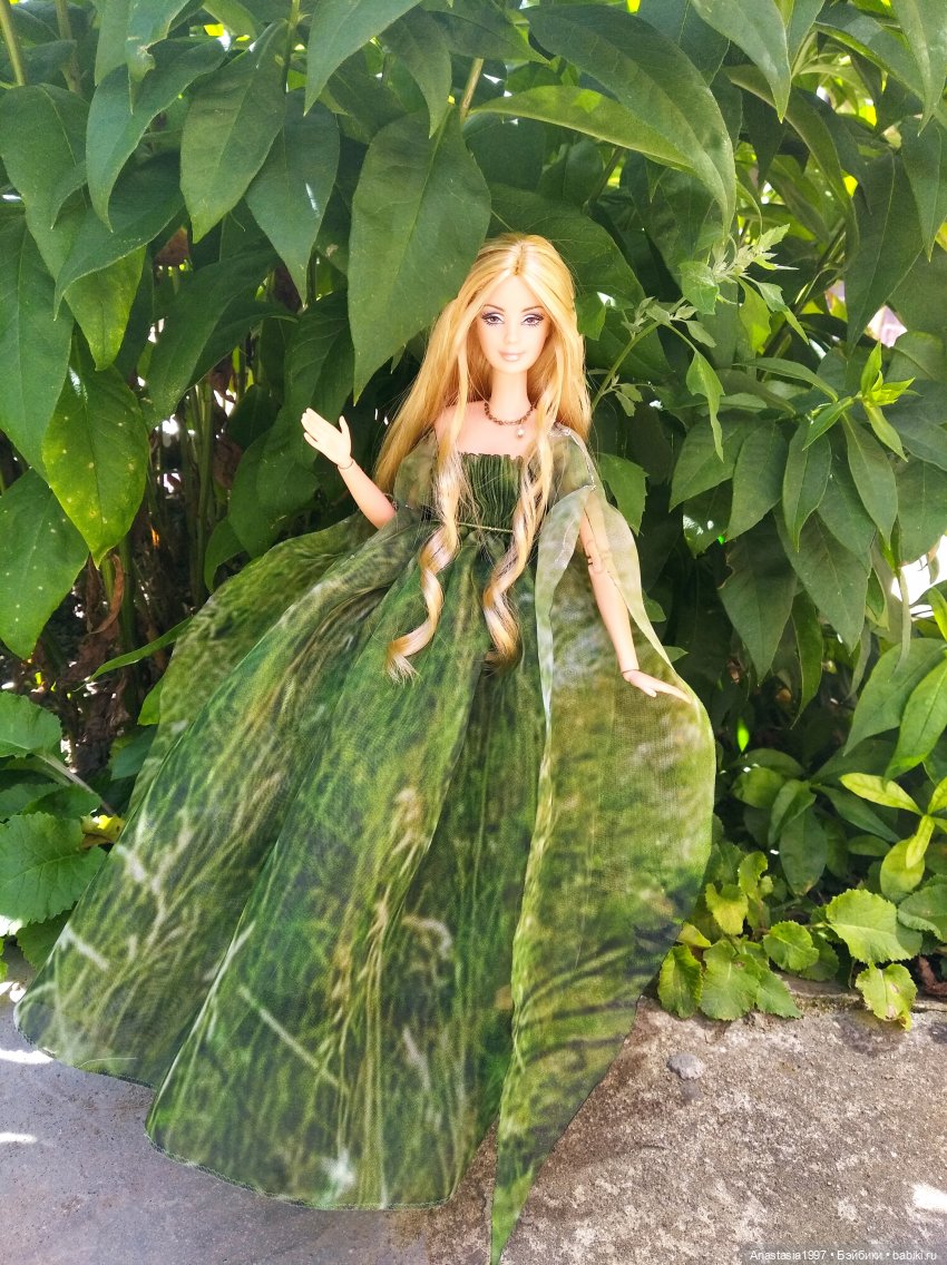 Девушки на прекрасном молде Макки