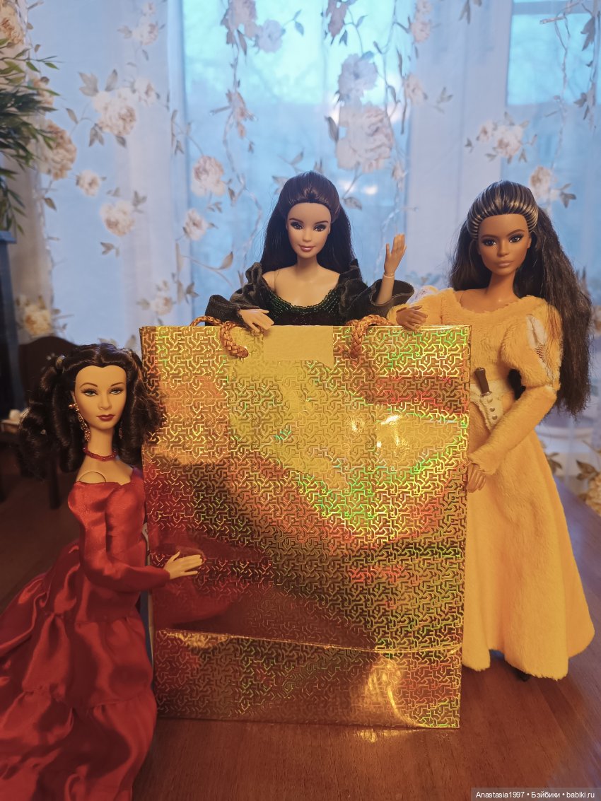 Подарочки — Новый год и Рождество: праздничные фото кукол (фото 3)