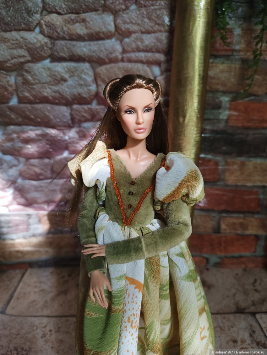 Новые и старые лица в коллекции