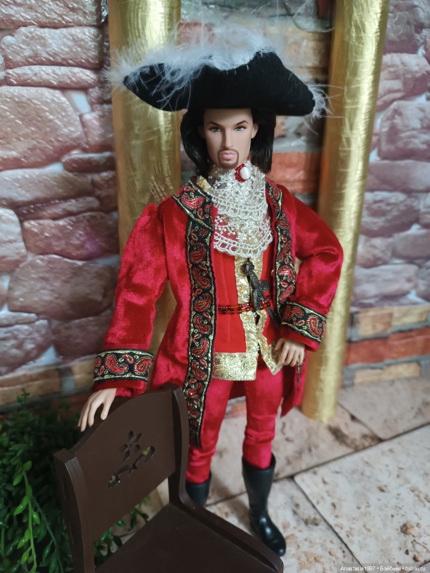 Новые и старые лица в коллекции