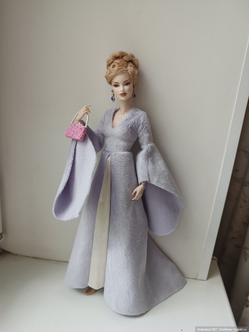 Кукла классическая модель большая в одежде 35 см Вероника