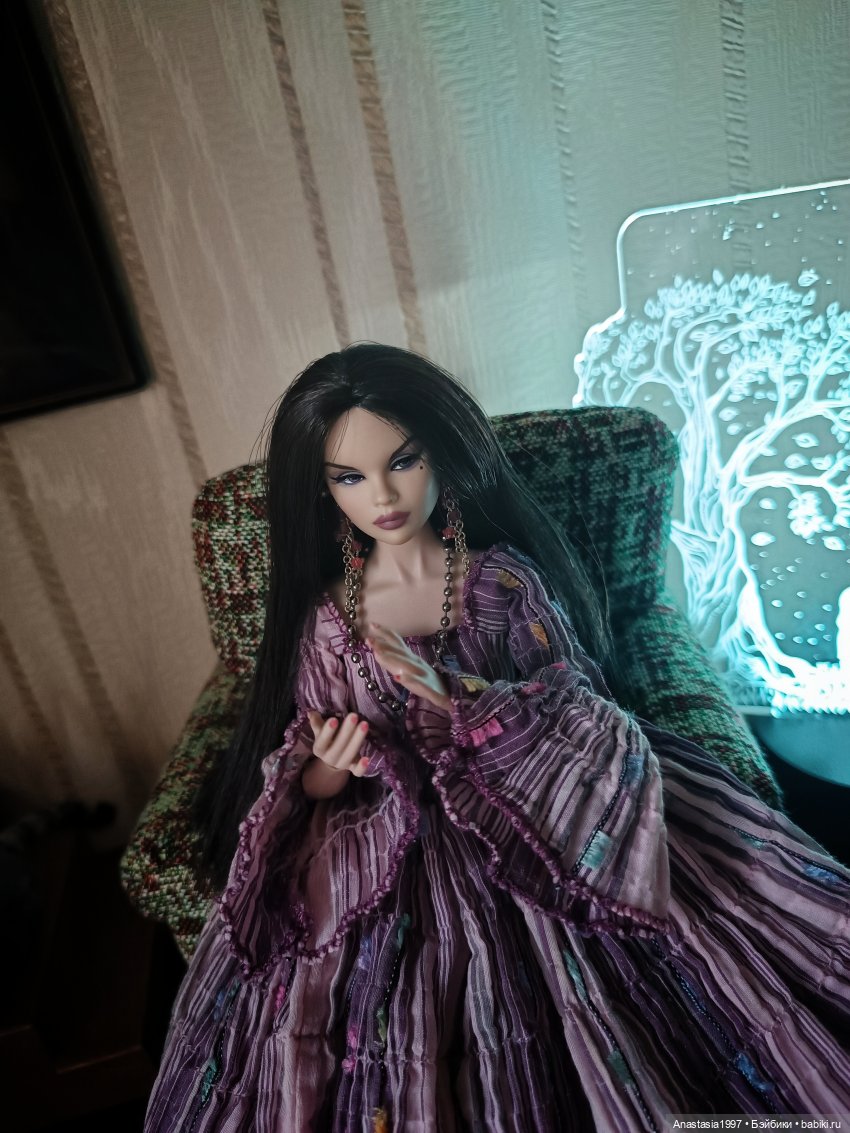 Королевский сплетник /фанатки на музфесте (фото 7)