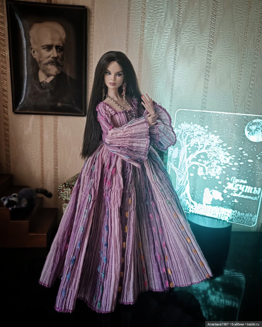 Королевский сплетник /фанатки на музфесте (фото 4)