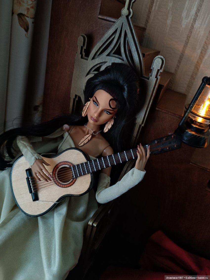 Королевский сплетник /фанатки на музфесте