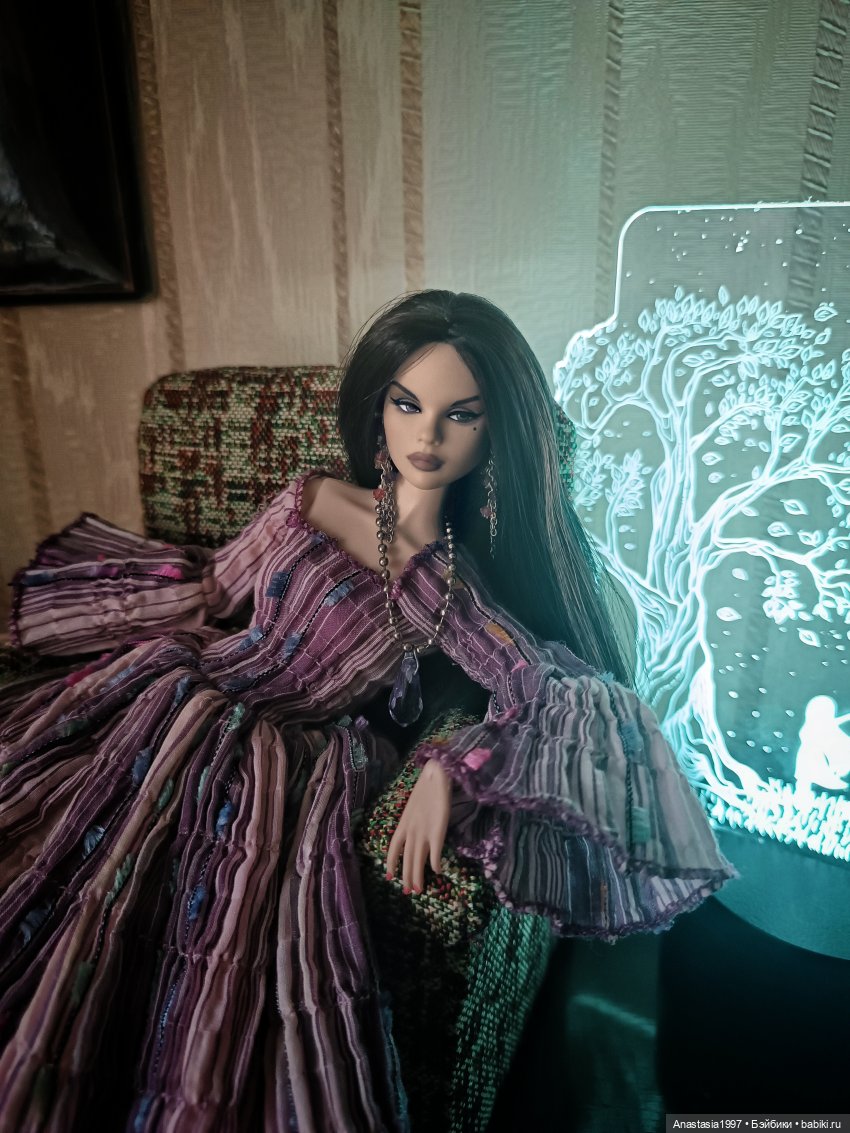 Королевский сплетник /фанатки на музфесте (фото 2)