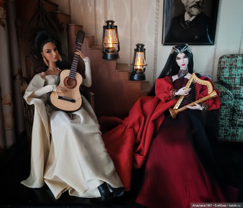 Королевский сплетник /фанатки на музфесте