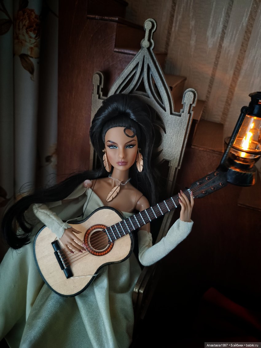 Королевский сплетник /фанатки на музфесте