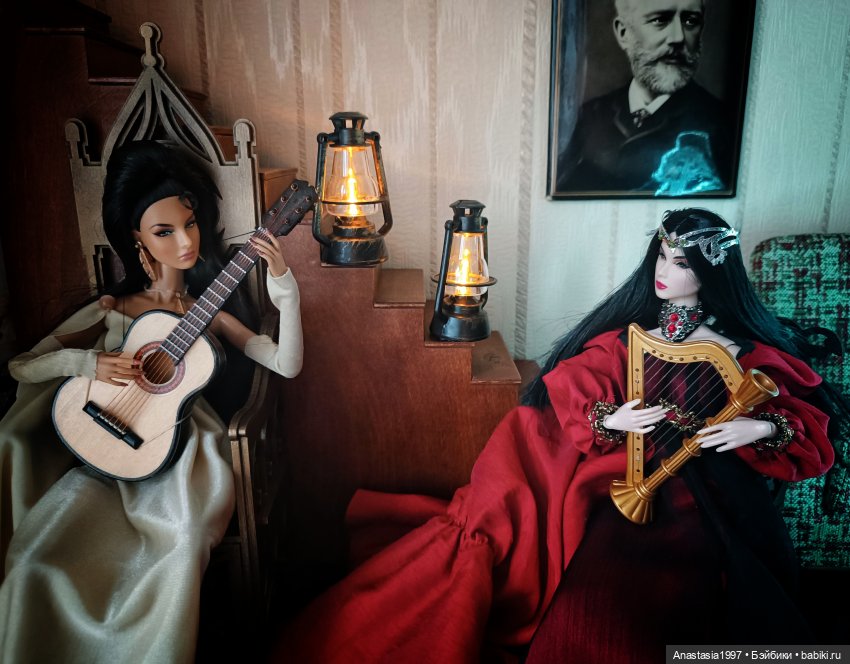 Королевский сплетник /фанатки на музфесте