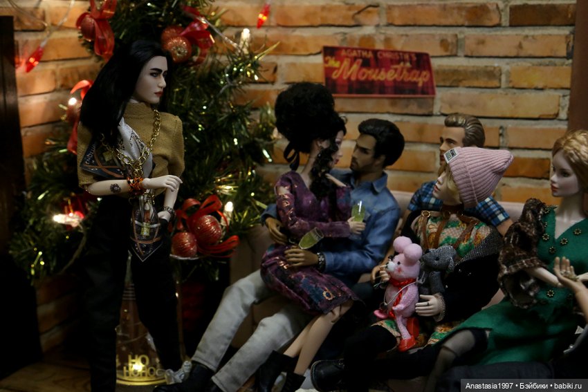 Королевский сплетник /Интервью с артистами сериала "Мышеловка"