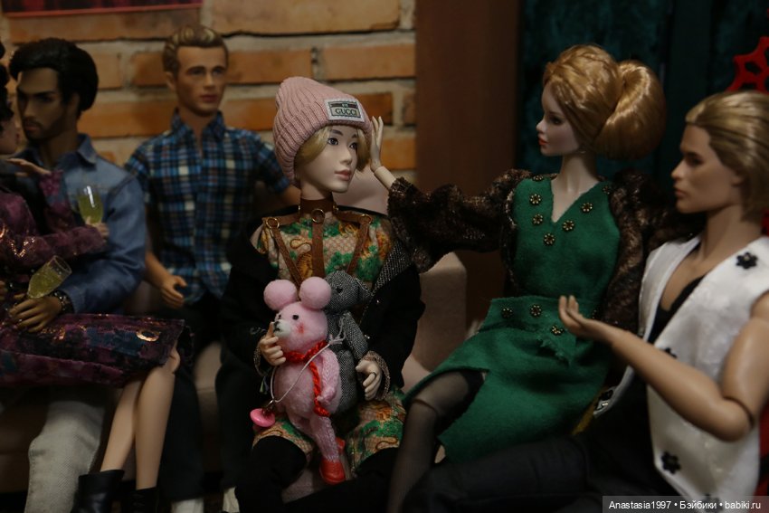 Королевский сплетник /Интервью с артистами сериала "Мышеловка"