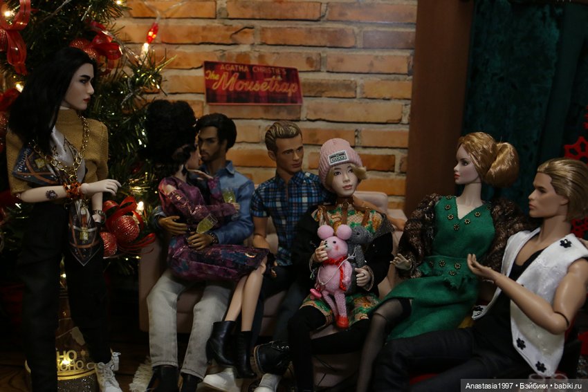 Королевский сплетник /Интервью с артистами сериала "Мышеловка"