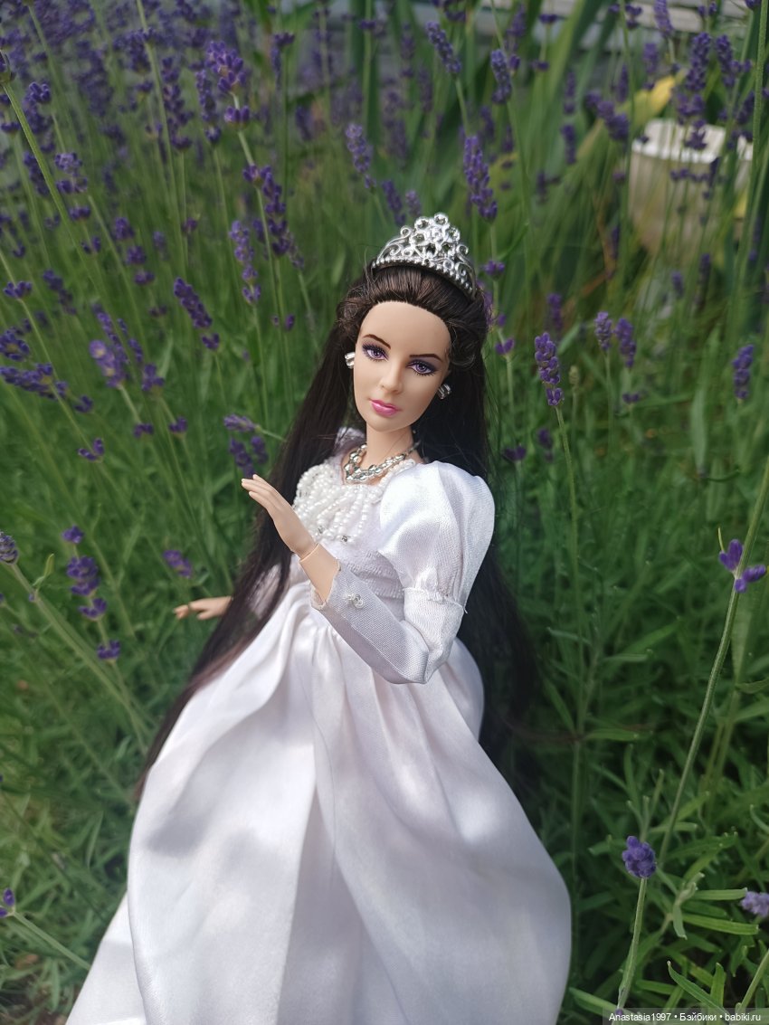 Фотосессия в цветах — Коллекции фэшн (фото 2)