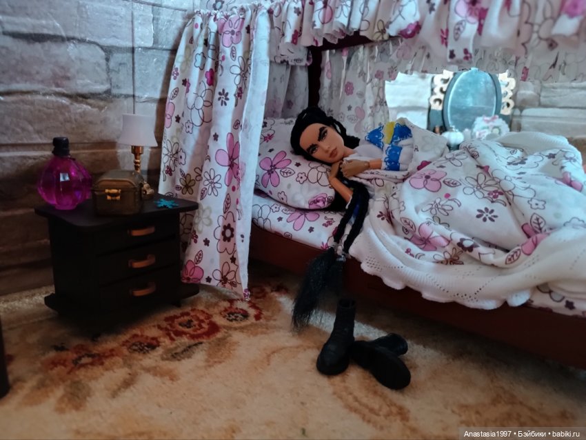 Школа Добра и Зла /Принцесса или ведьма /23 серия /Волшебство в зеркале /часть 1 (фото 3)