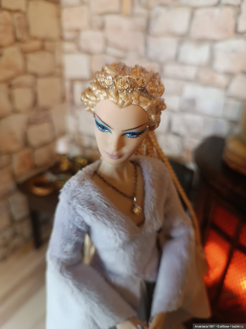 Девушки и бриллианты | Бэйбики Девушки и бриллианты — Фэшн