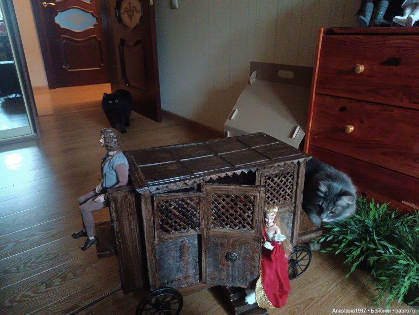 Королевская карета — Мебель для кукол и домиков: фото