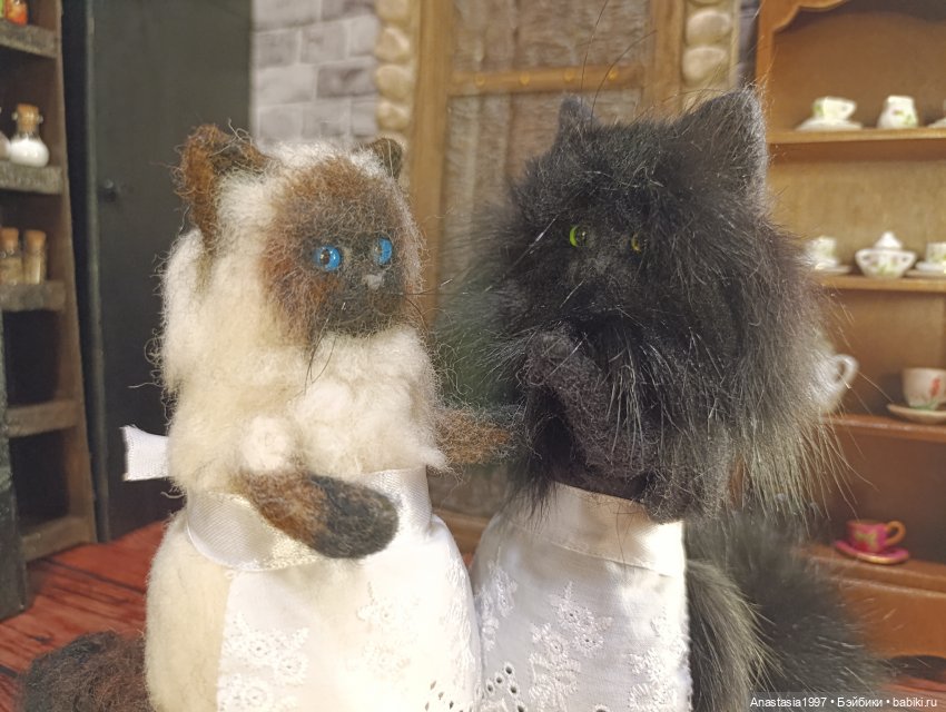 Волка ноги (чужие) кормят