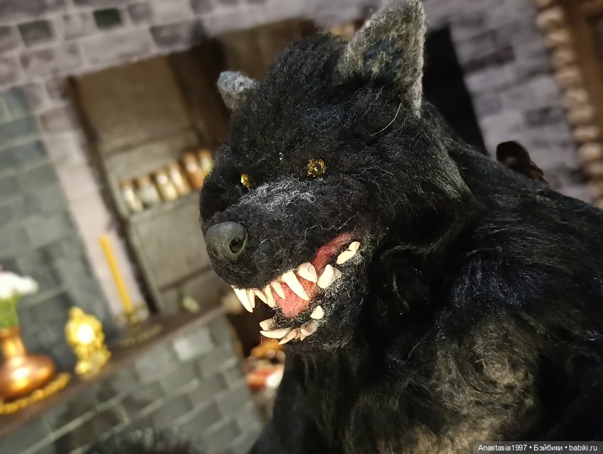 Волка ноги (чужие) кормят