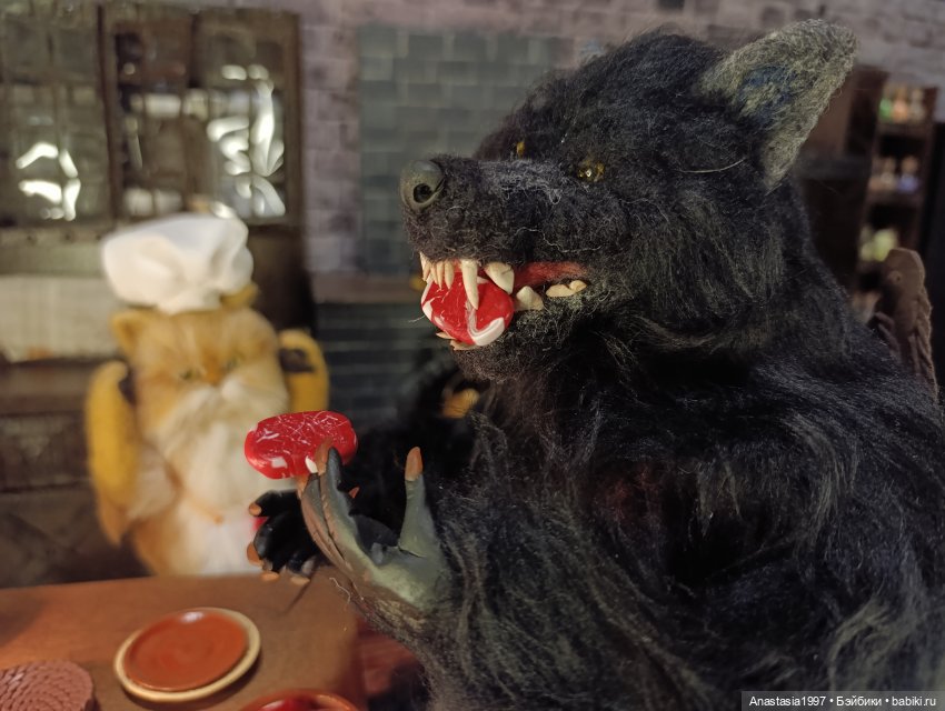 Волка ноги (чужие) кормят