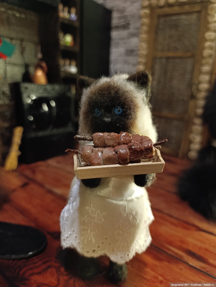 Волка ноги (чужие) кормят