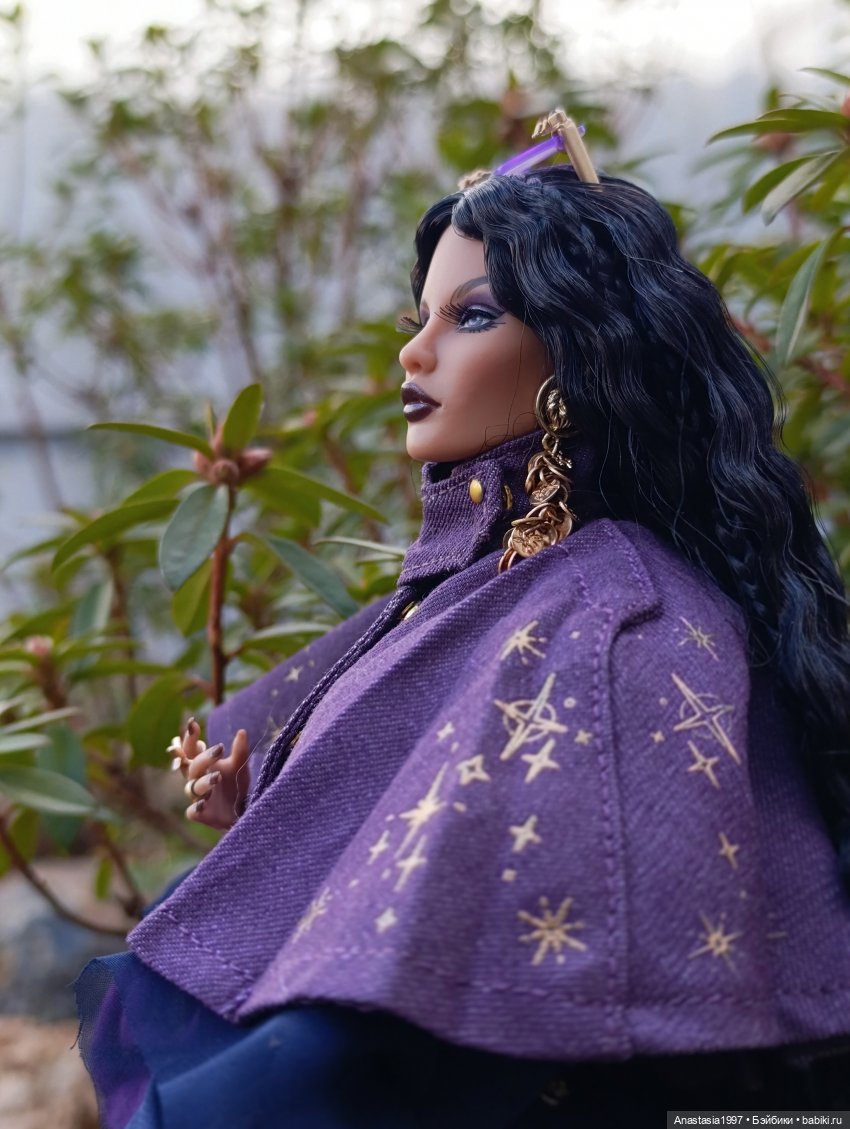 Rayna Ahmadi "Le Cirque Cabaret"