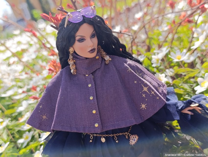 Rayna Ahmadi "Le Cirque Cabaret"