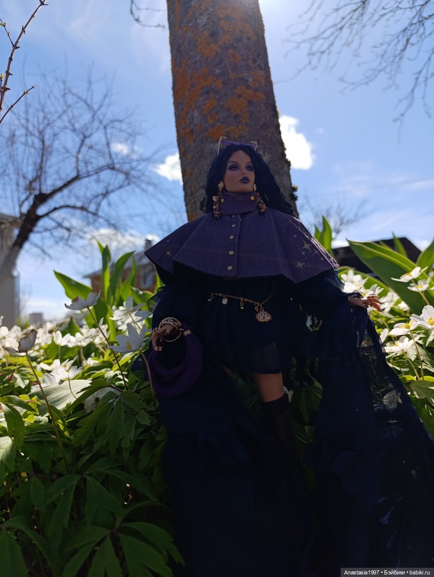 Rayna Ahmadi "Le Cirque Cabaret"