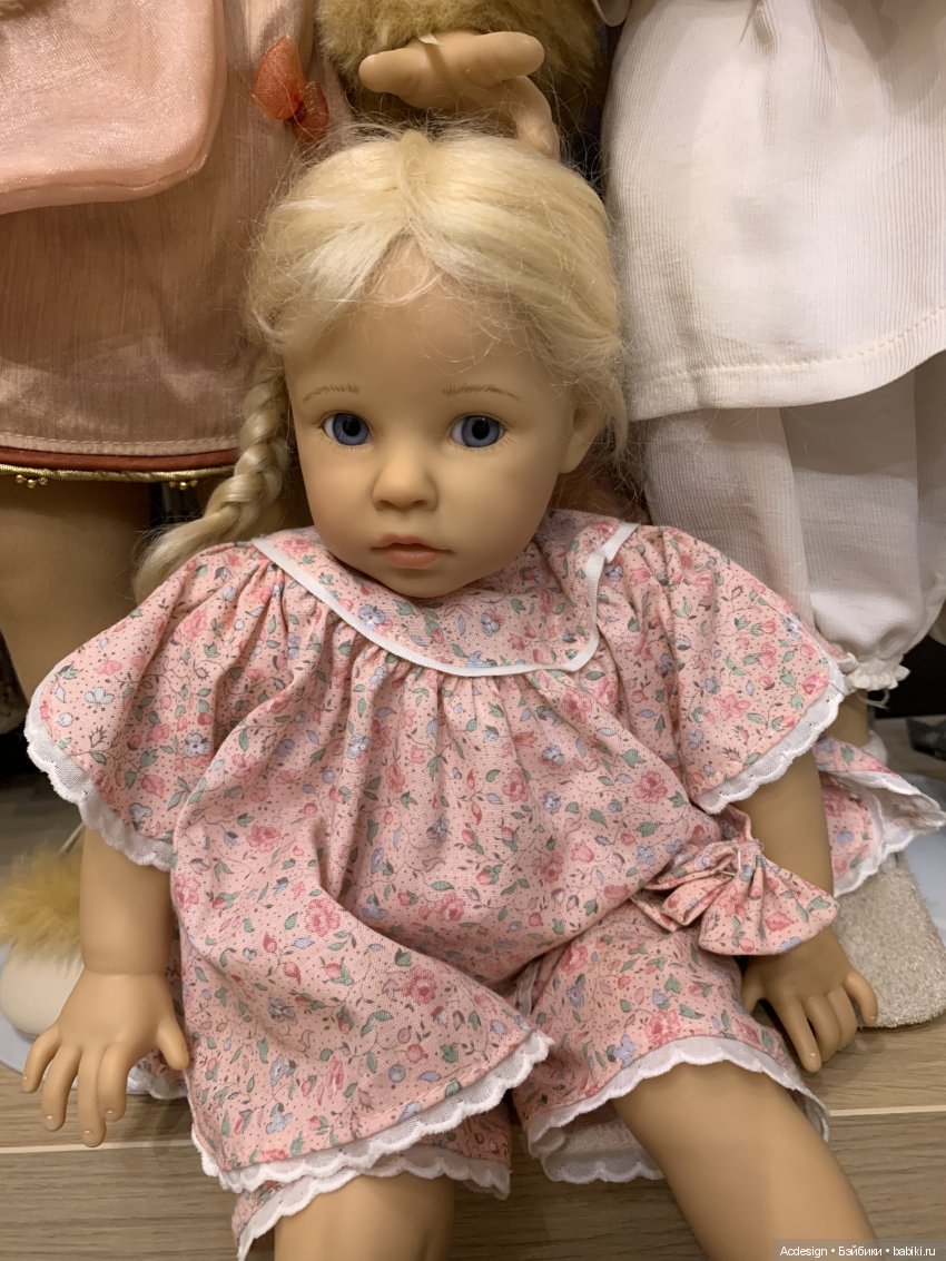 Кажется у меня начали вырисовываться вкусы на определенных авторов. Три красоты от Элизабет Линднер (фото 4)