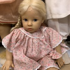 Кажется у меня начали вырисовываться вкусы на определенных авторов. Три красоты от Элизабет Линднер