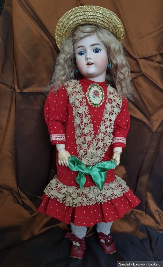 Платье для антикварной куклы: вторая попытка