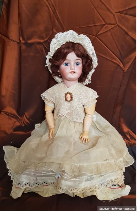 Платье для антикварной куклы: вторая попытка